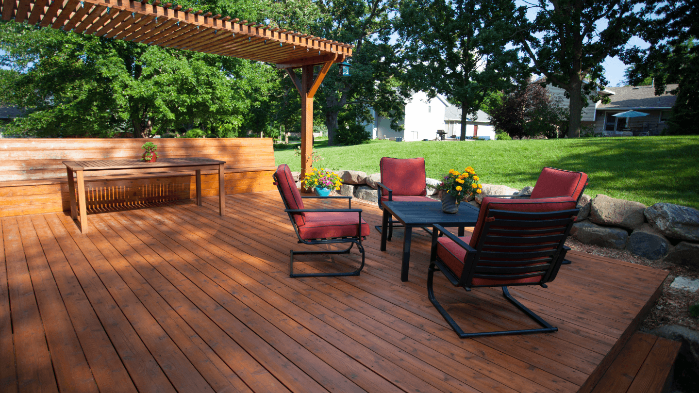 Best Time of Year to Stain