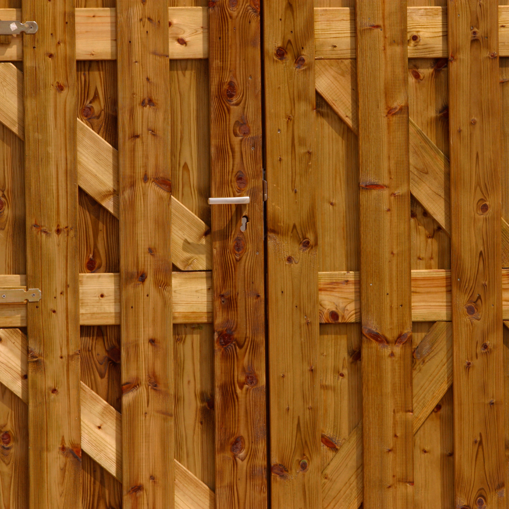 Fence Staining in Nashville, TN
